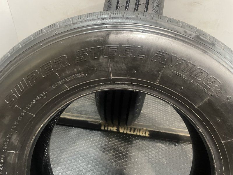 新車外し】24年製 YOKOHAMA RY108 195/85R16 114/112L LT 16