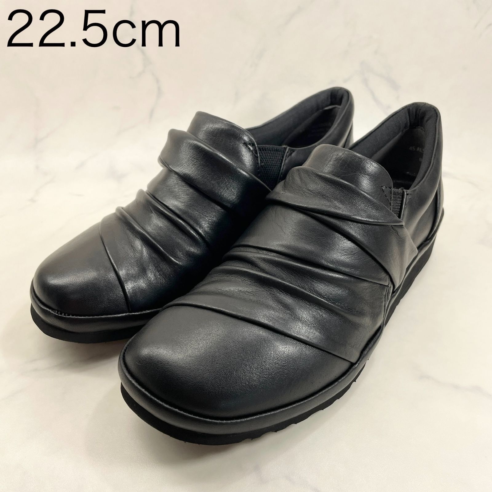 3E アトリエ スクエアトゥドレープスリッポン 22.5㎝ 黒