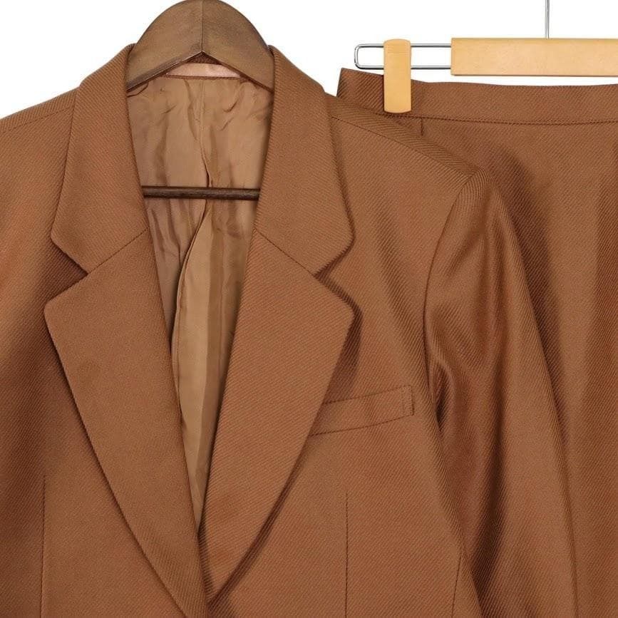 BURBERRY バーバリー セットアップ テーラードジャケット スカート 茶 ブラウン ウール 11 ロゴボタン 通勤通学 ビジネス レディース