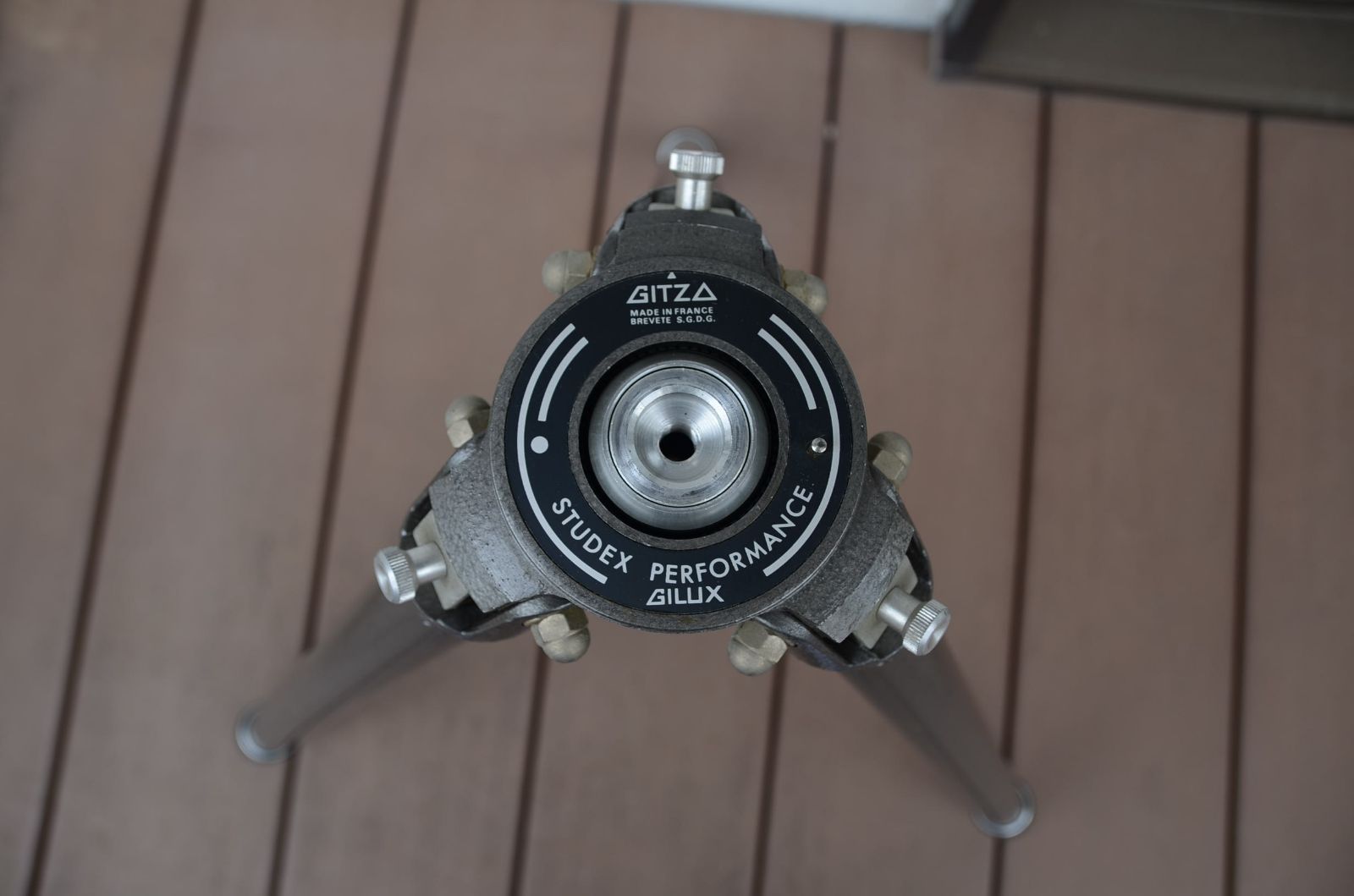 雲台　GITZO　ジッツォ　G1370 中古】(ジッツオ) GITZO 三脚三段+雲台G1370｜ナニワグループ