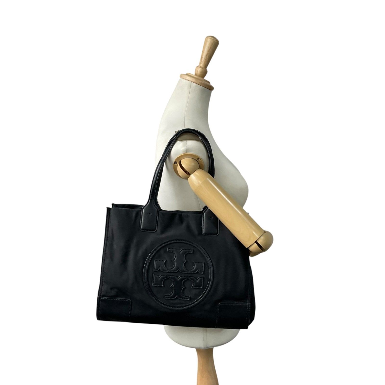 TORY BURCH ブラック トートバッグ エラ　ナイロンレザー 大容量　美品 美品】トリーバーチ エラ トートバッグ レザー ナイロン