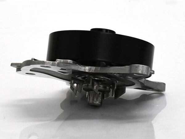 ヴォクシー ノア ZRR70G ZRR75G アイシン ウォーターポンプ WPT-140 外ベルト 1本 バンドー  H19.06～H26.01 送料無料