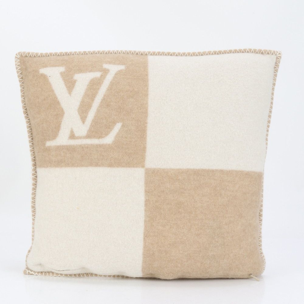 LOUIS VUITTON モノグラムフラワー クッション・LV チェックメイト