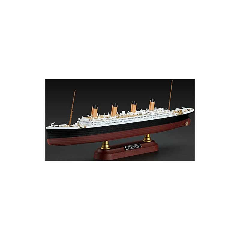 モンモデル 1/700 豪華客船 タイタニック号 色分け済み