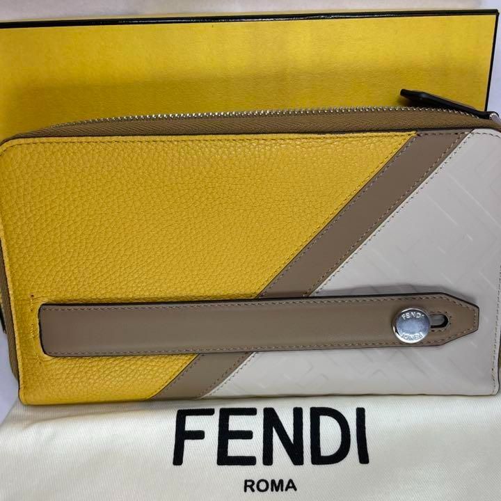 トラベルウォレット コンチネンタル 長財布 FENDI フェンディ