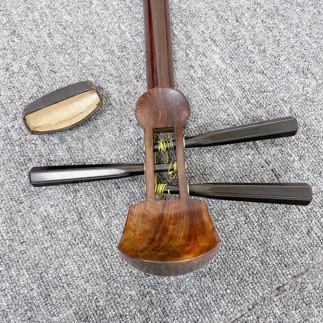 三味線 紅木 子持ち綾杉胴 一本溝 K18 犬皮 細棹 和楽器 三味線 紅木 子持ち綾杉胴 一本溝 K18 犬皮 細棹 和楽器