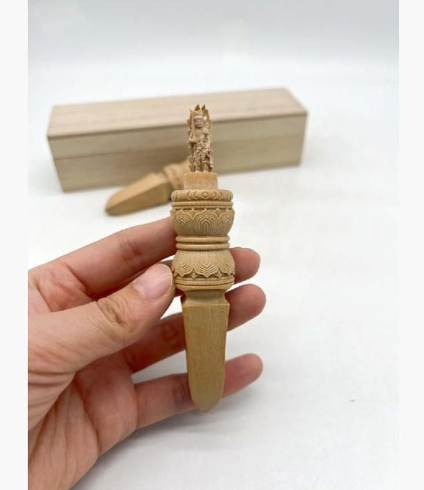 【修縁堂】密教法具 真言宗 不動明王内蔵版 四大明王杵 独鈷杵vajra22CM 修縁堂】密教法具 真言宗 不動明王内蔵版 四大明王杵 独鈷杵