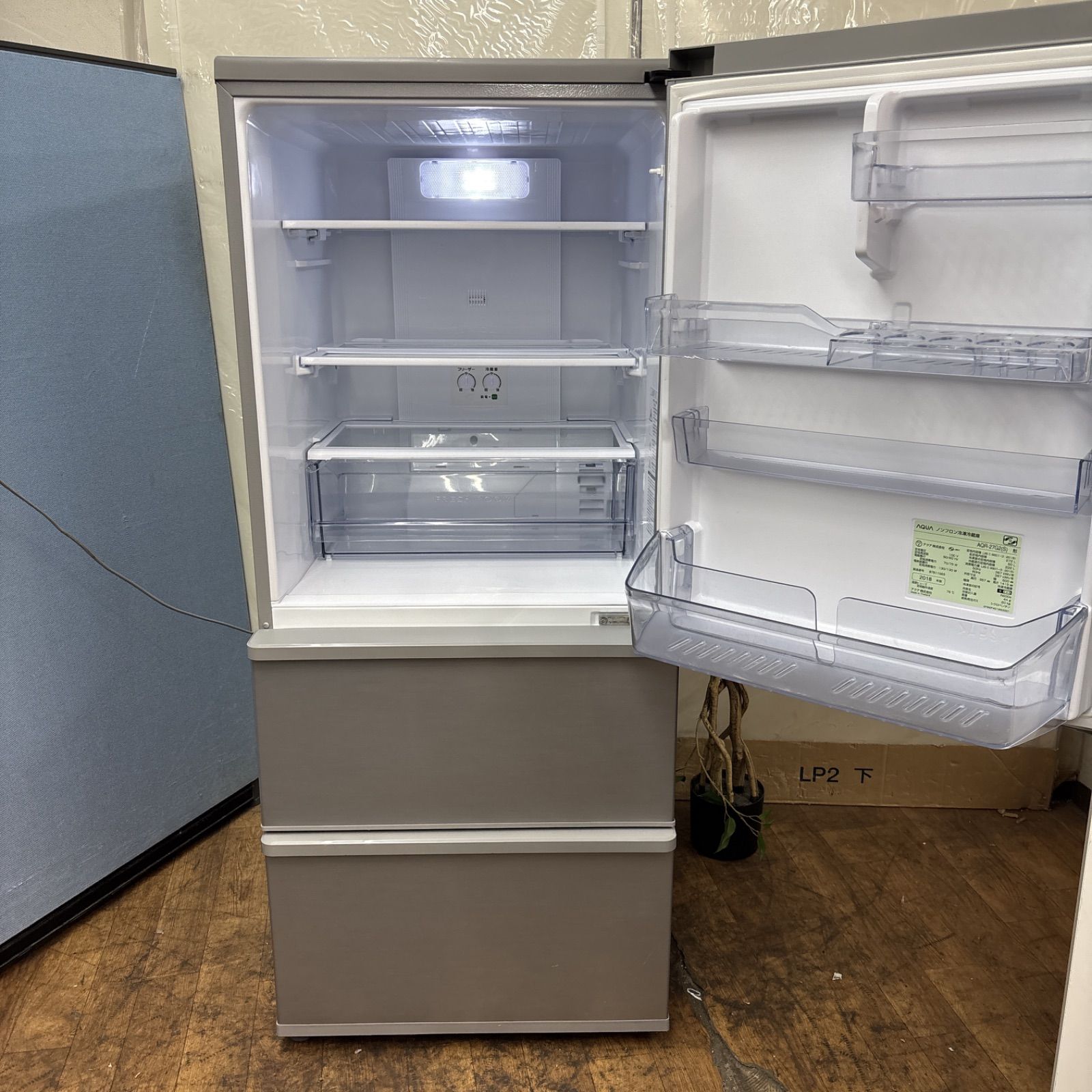 都内近郊無料で配送、設置いたします　2019年製　冷蔵庫　AQUA　AQR-16E　AQ01 AQR-16E | アクア株式会社（AQUA）｜生活家電