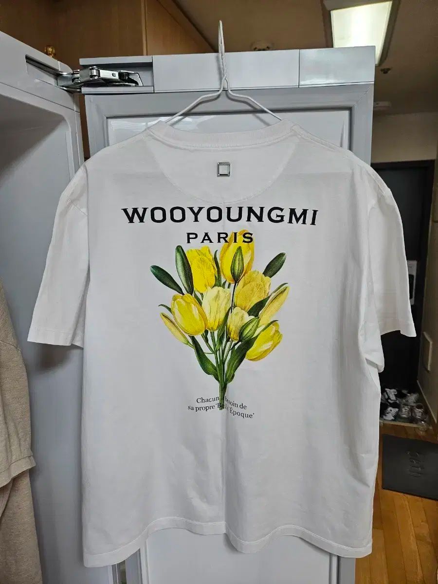 ☆韓国人気☆フラワー ダイイング フード Tシャツ/WOOYOUNGMI☆ WOOYOUNGMI(ウーヨンミ) フラワー プリント 白 半袖 Tシャツ