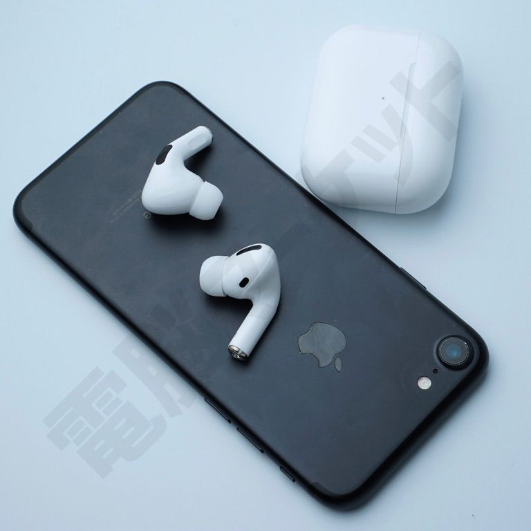 i100000 pro tws　※AirPods Proではありません。