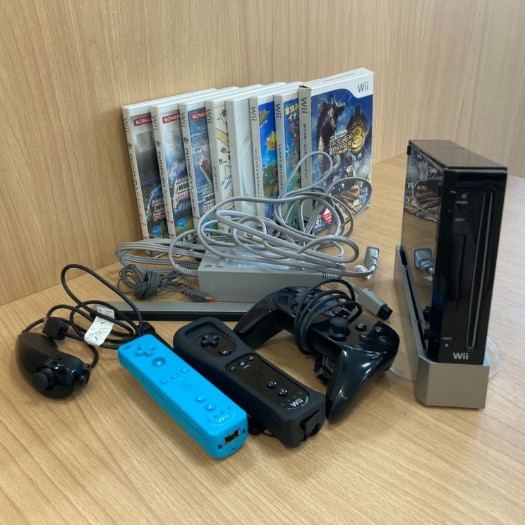 任天堂 ニンテンドー Wii 本体 ブラック ゲームソフト まとめ8点