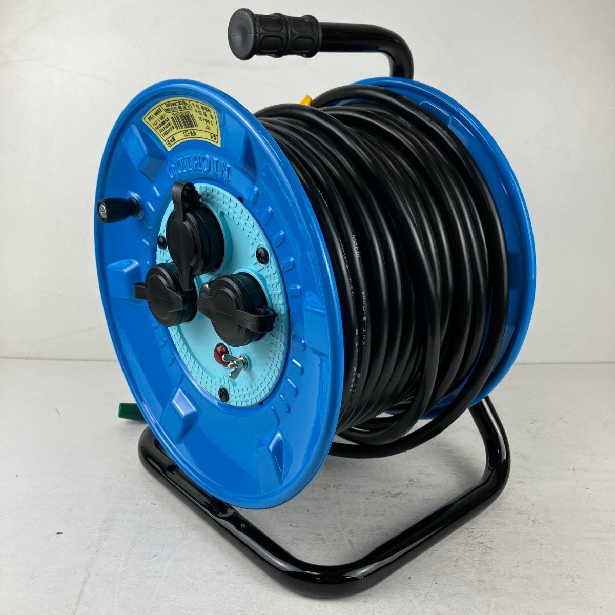 ЗЗNICHIDO 4 100v 30m コードリール ドラム NPW-E33