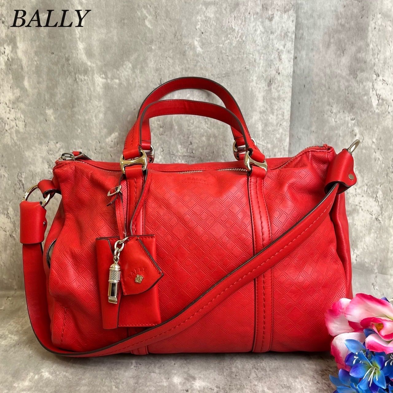 ✨良品✨BALLY バリー 2way ショルダーバッグ トートバッグ ハンド ミニボストン チャーム付き ゴールド金具 A4サイズ収納 レザー レッド  赤色