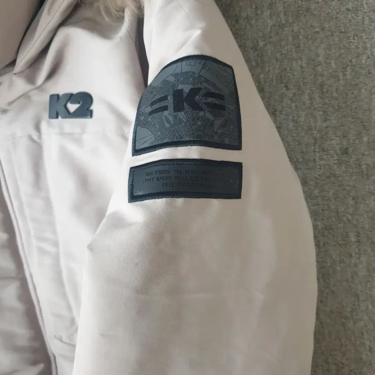 人気商品など多数勢揃い！ K2グースダウン サファリ ダウンコート95 この服は良好です きれいです 【最大80％OFF】