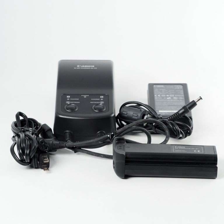 Canon キヤノン ニッケル水素チャージャー NC-E2 NP-E3 の急速充電器