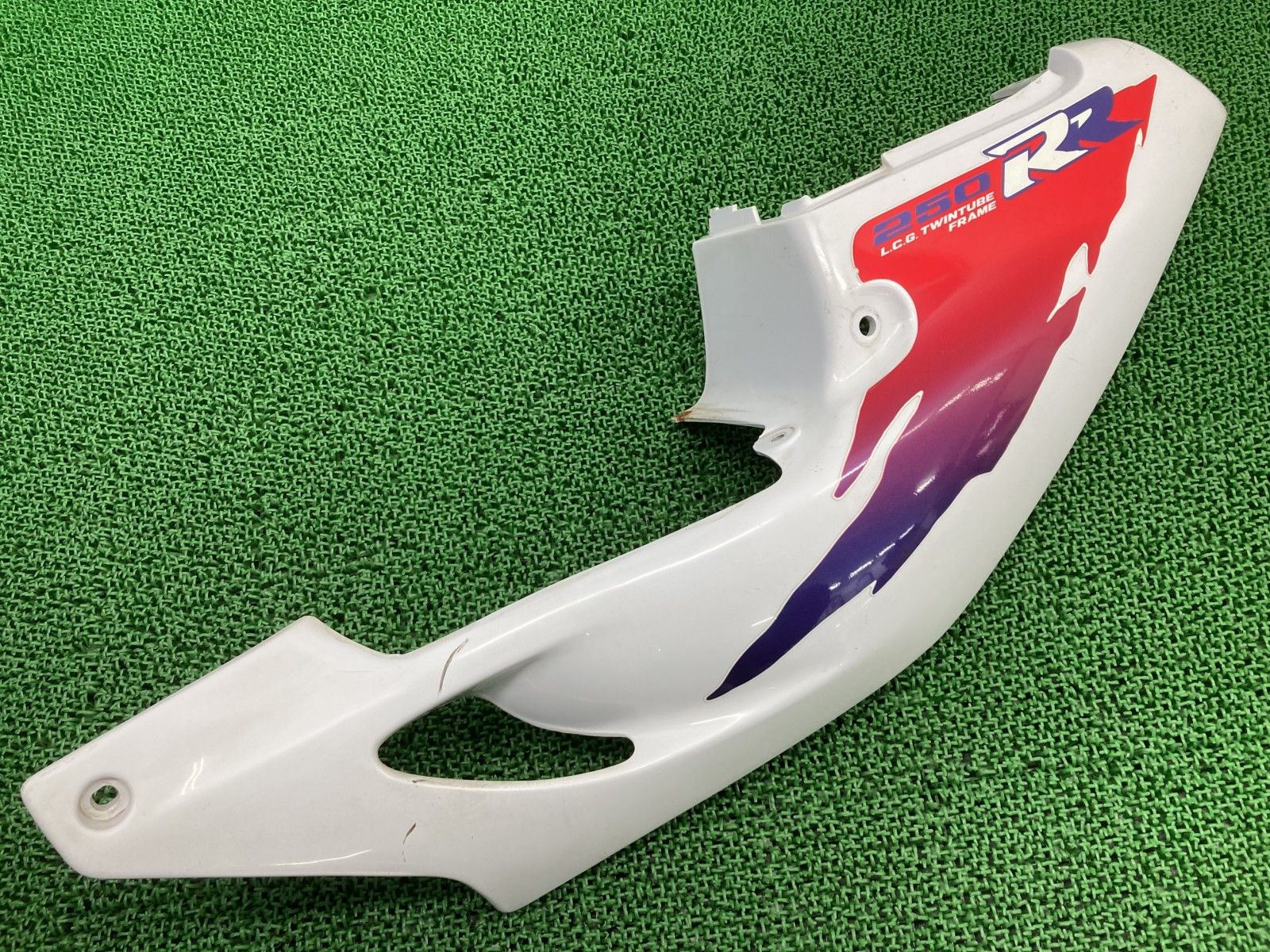 CBR250RR シートカウル 左 パール KAZ ホンダ 純正 バイク 部品 MC22