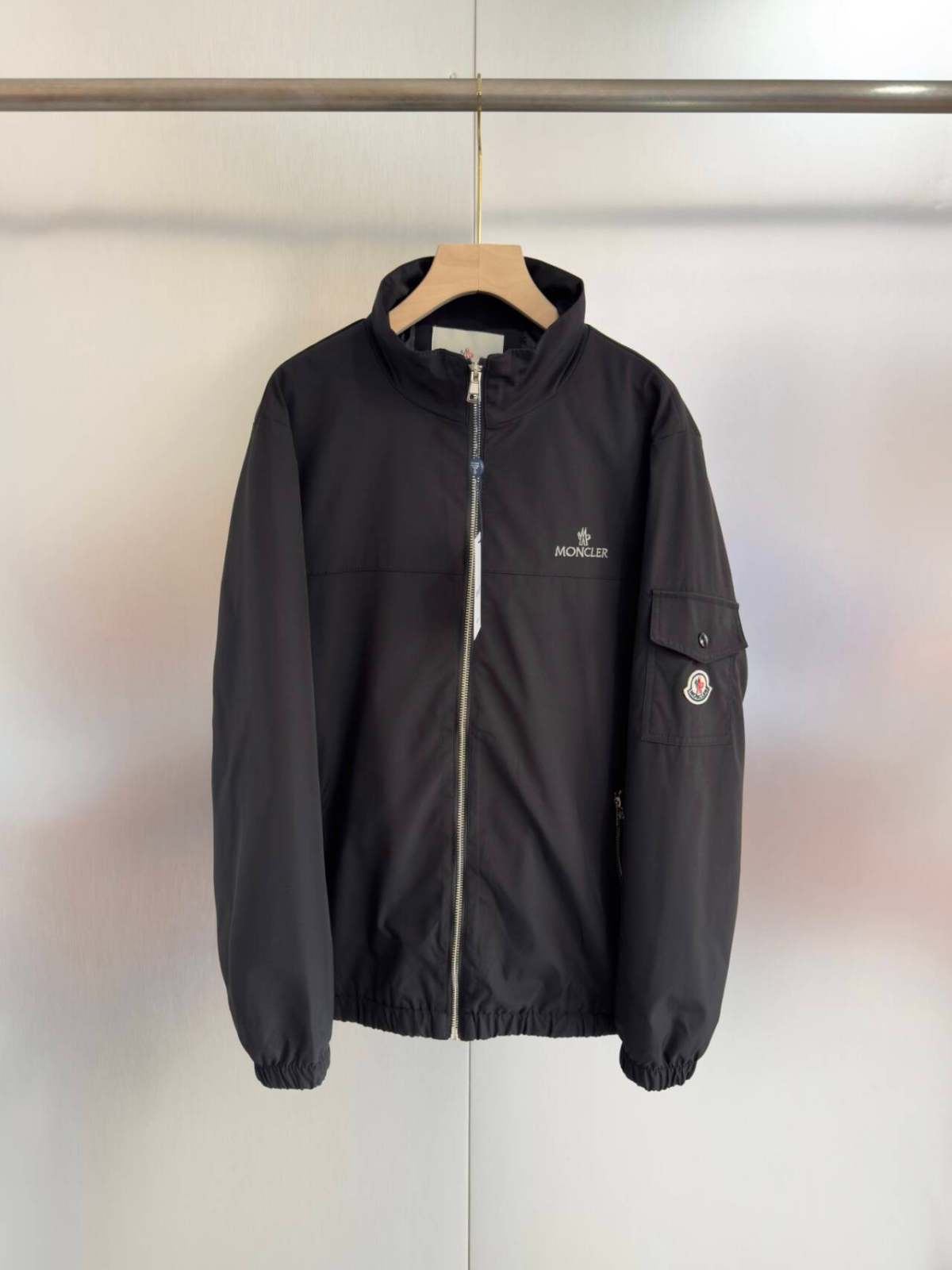 【美品】 MONCLER    モンクレール   M-4XL    黒    ナイロンジャケット