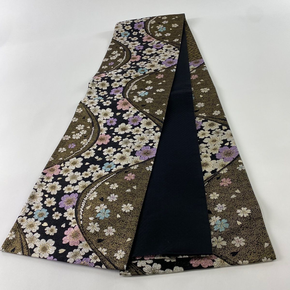 振袖 正絹 銀通し 地紋 染分け 花文 桜 美品 イ5832 purple-3s.jpg