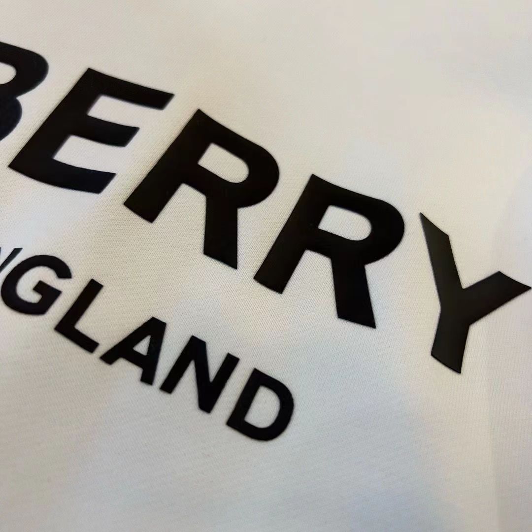 Burberry バーバリー　スウェット　長袖　Tシャツ　ファッション　大人気　新作　秋冬　男女兼用