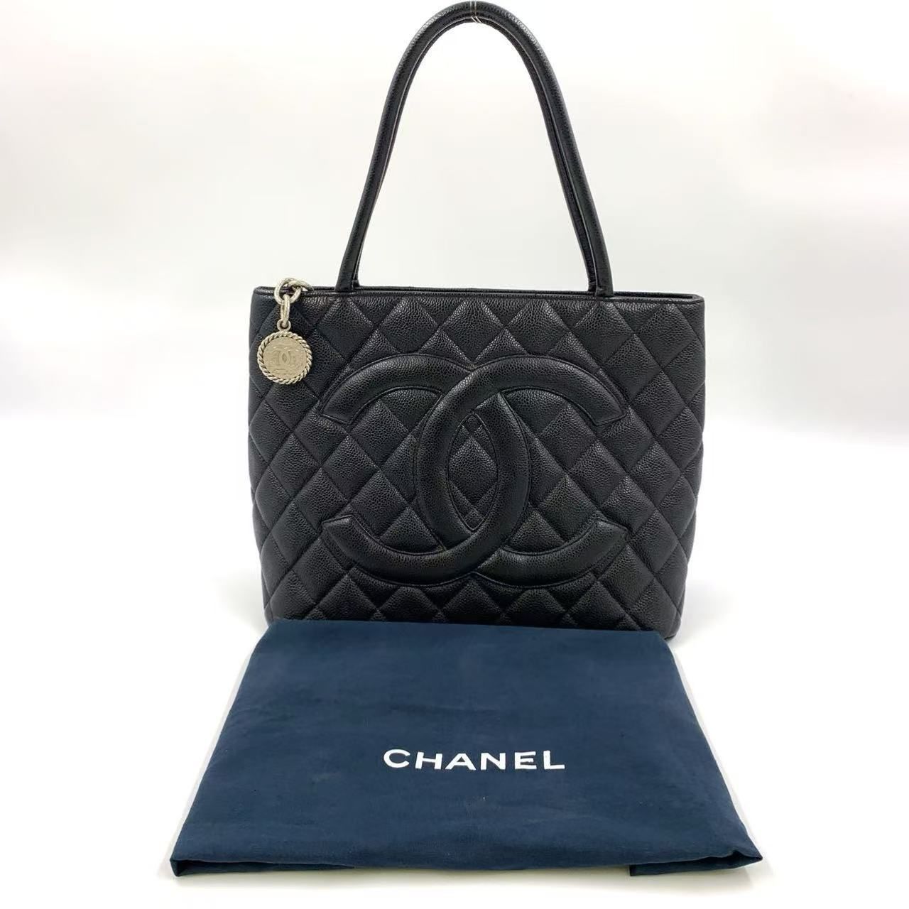CHANEL 復刻 7番台 レザー ブラック トートバッグ シルバー
