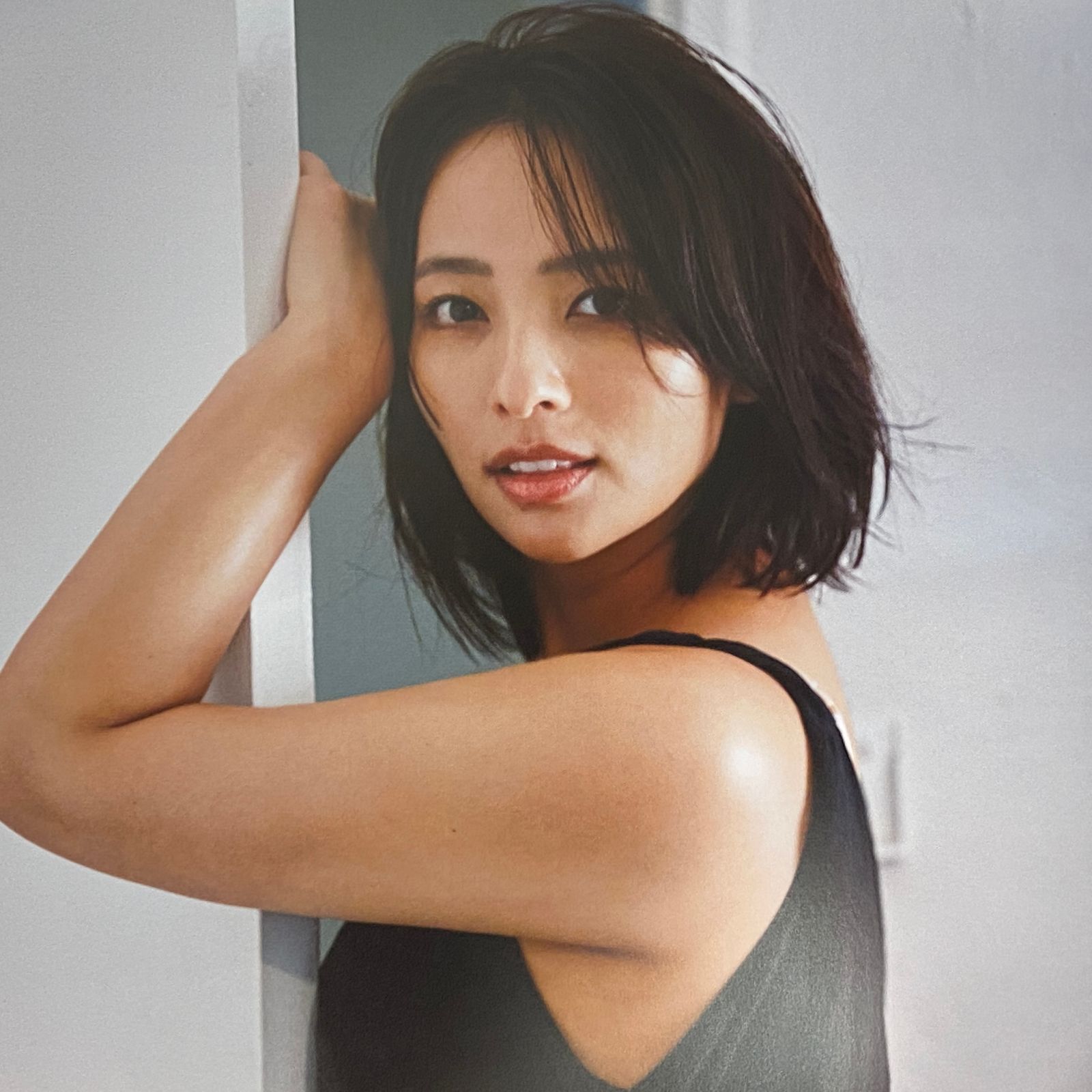 □水崎綾女 写真集 sensually 中古品 smbetc089431 - メルカリ