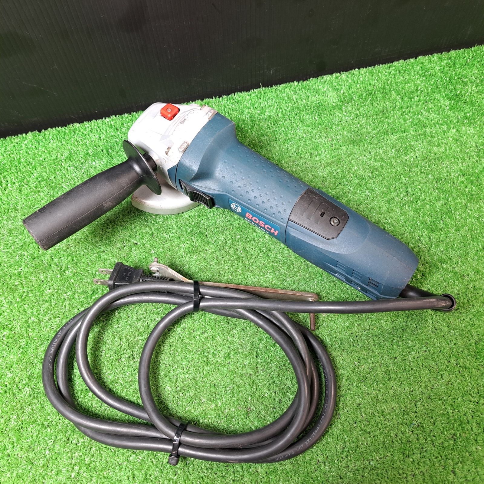 ボッシュ(BOSCH) ディスクグラインダー GWS7-100E【岩槻店】