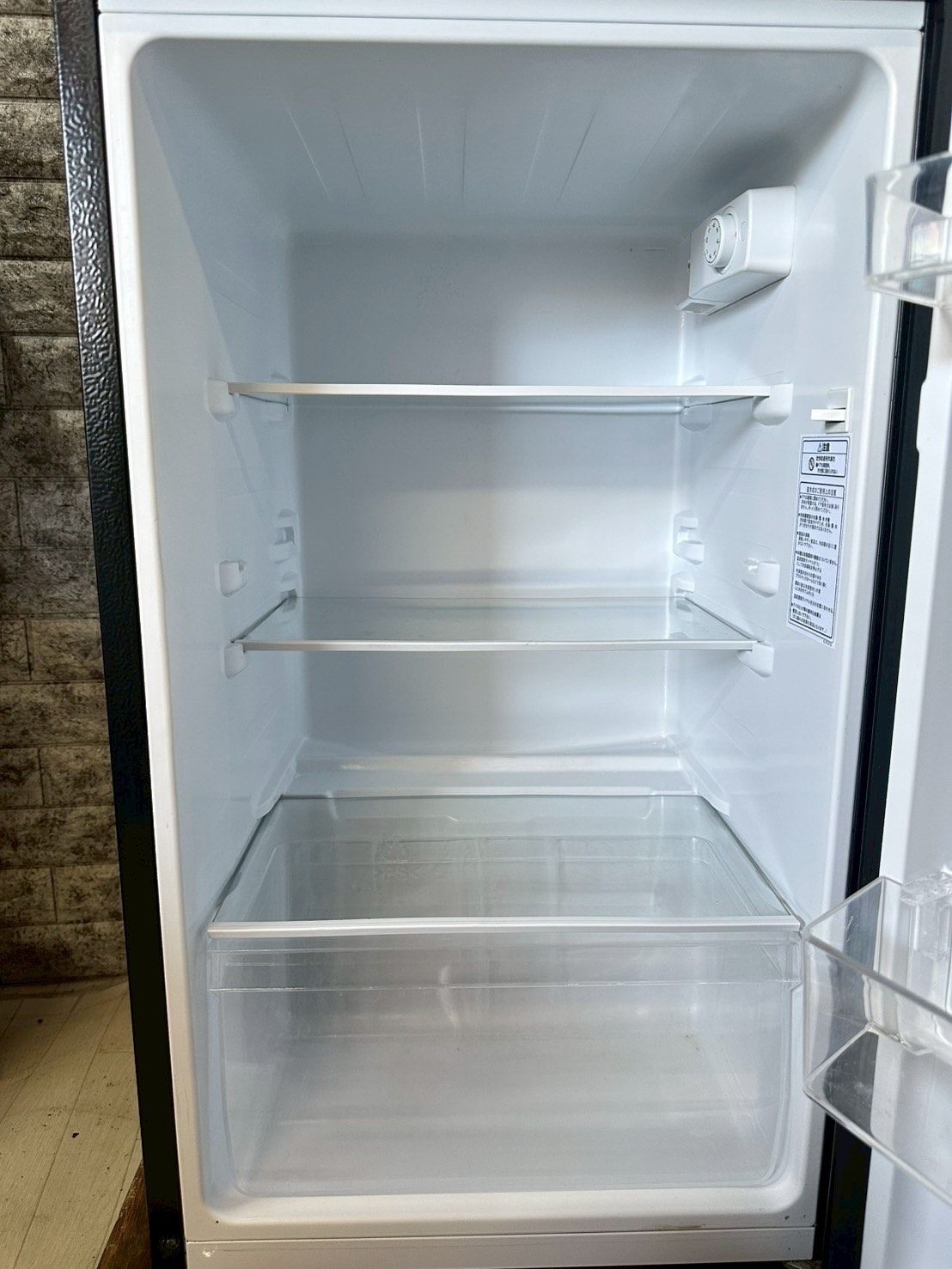 大阪送料無料★3か月保障付き★冷蔵庫★ハイセンス★HR-K12HB★R-156 大阪送料無料☆3か月保障付き☆冷蔵庫☆ハイセンス☆2ドア