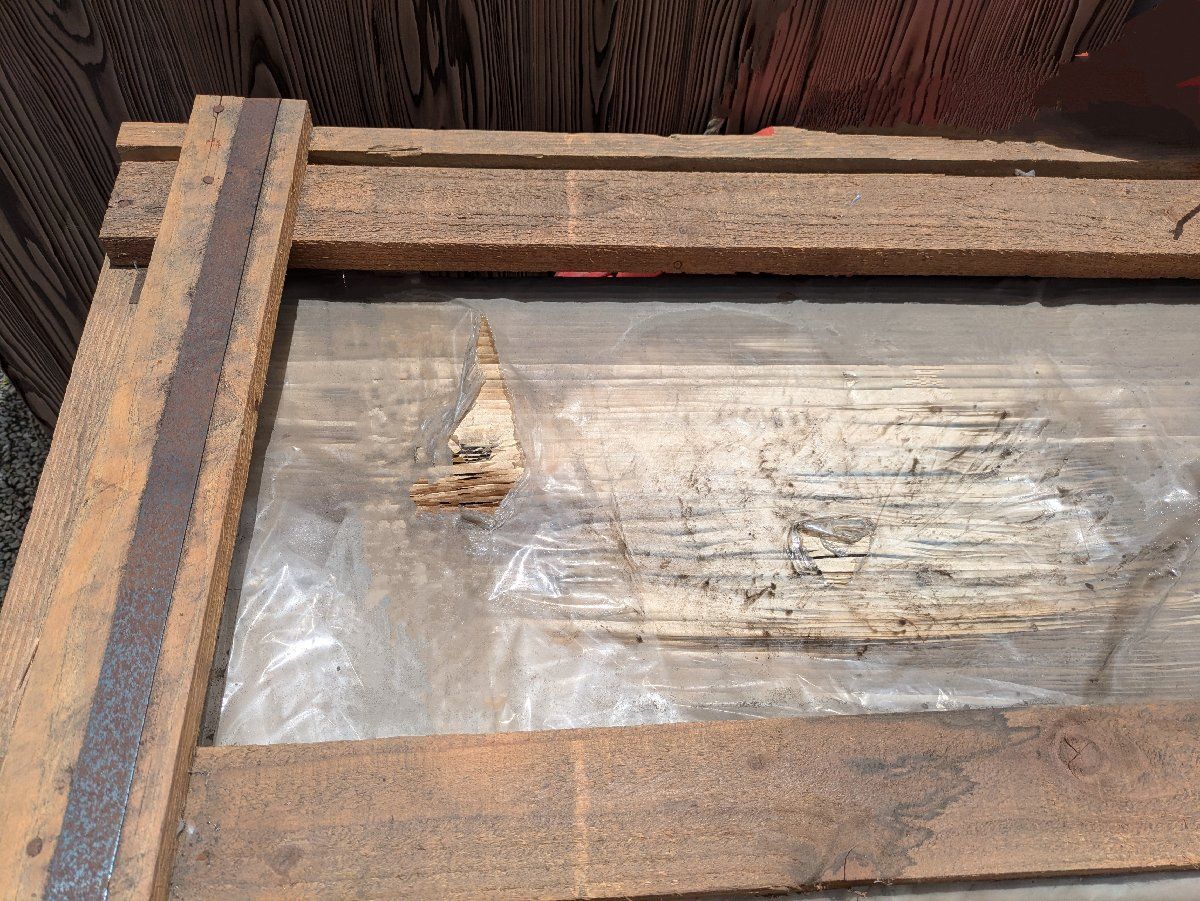 鹿児島発 一般住宅ガラス 厚さ3㎜×838㎜（33インチ）×1702㎜（67インチ