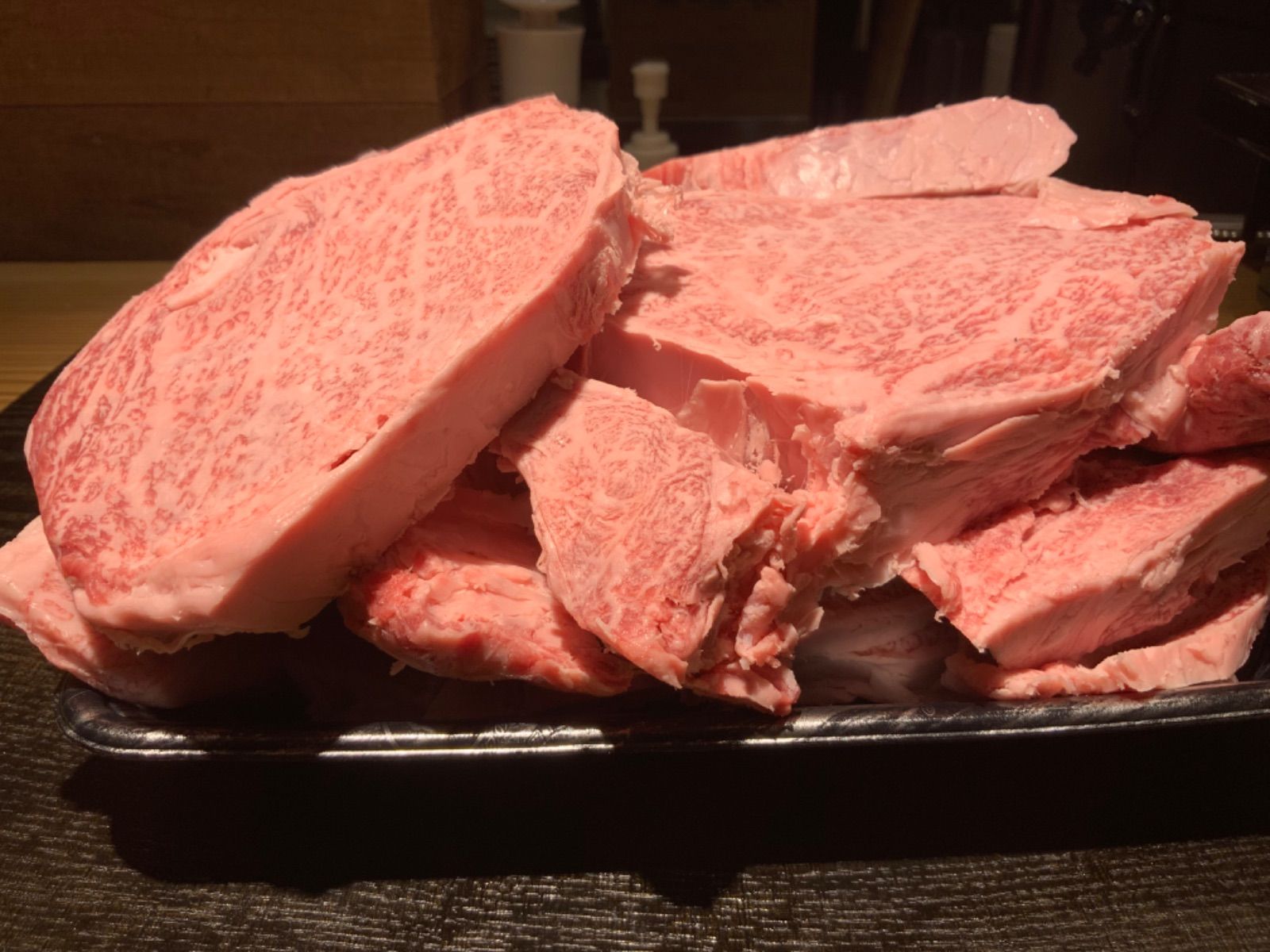 鹿児島牛ロース・リブロース・かぶり　1.4kg  ブランド牛　冷凍発送-1