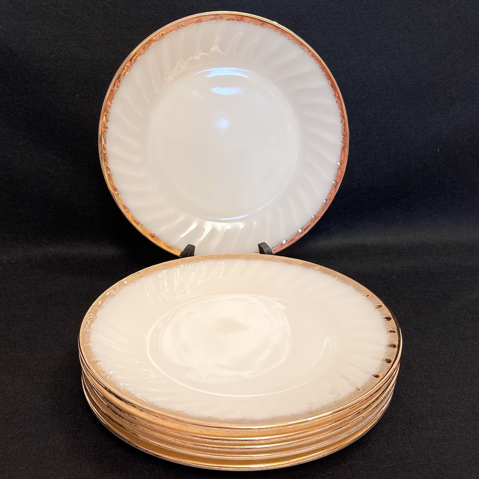 ファイヤーキング ミルクガラス ケーキ皿 小皿 ゴールデンシェル 金彩