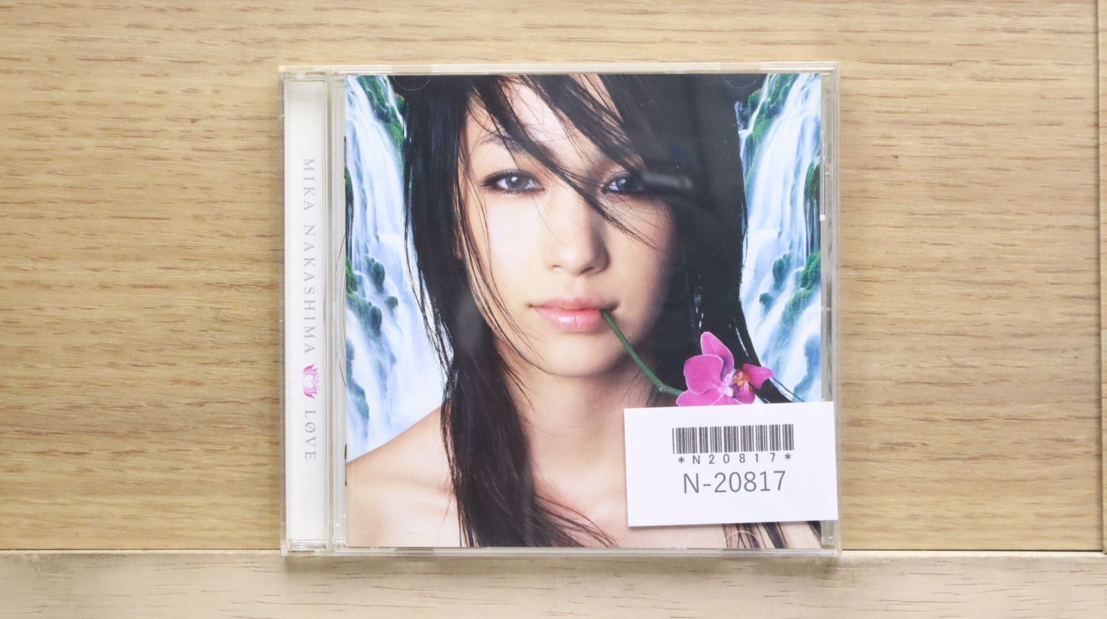 【人気盤】LOVE / 中島美嘉 国内初回オリジナル盤！未使用！ 国内盤CD☆中島美嘉/Mika Nakashima□ LOVE 【AICL1494/4547403002546