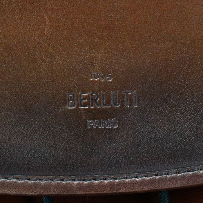 ベルルッティ Berluti デイ アウト バックパック スクリットレザー