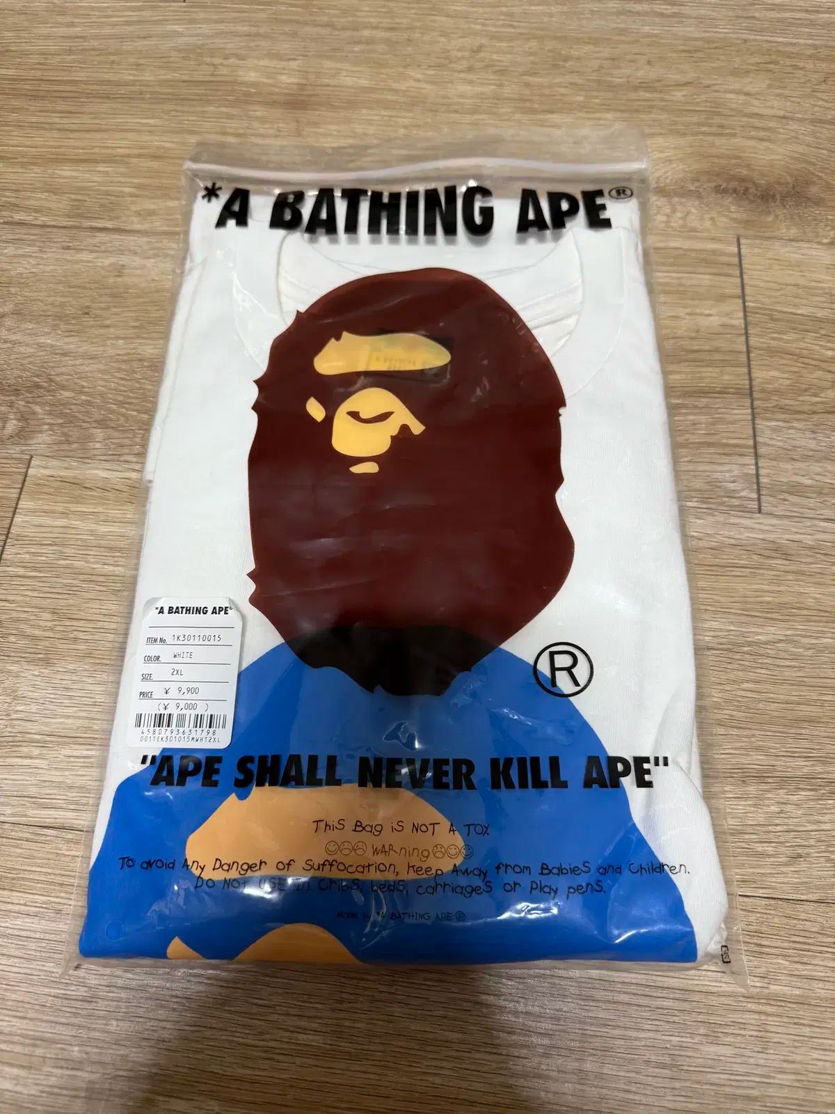 A BATHING APE(アベイシングエイプ) BAPE Tシャツ 出品 未使用 XXL 白