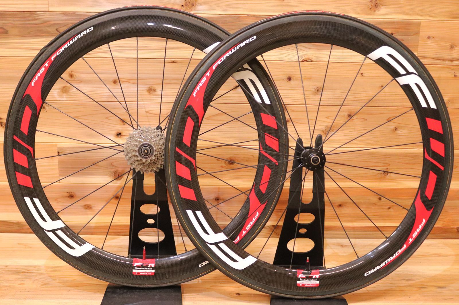 FFWD F6R シマノ対応フリー カーボン ロードバイク チューブラー