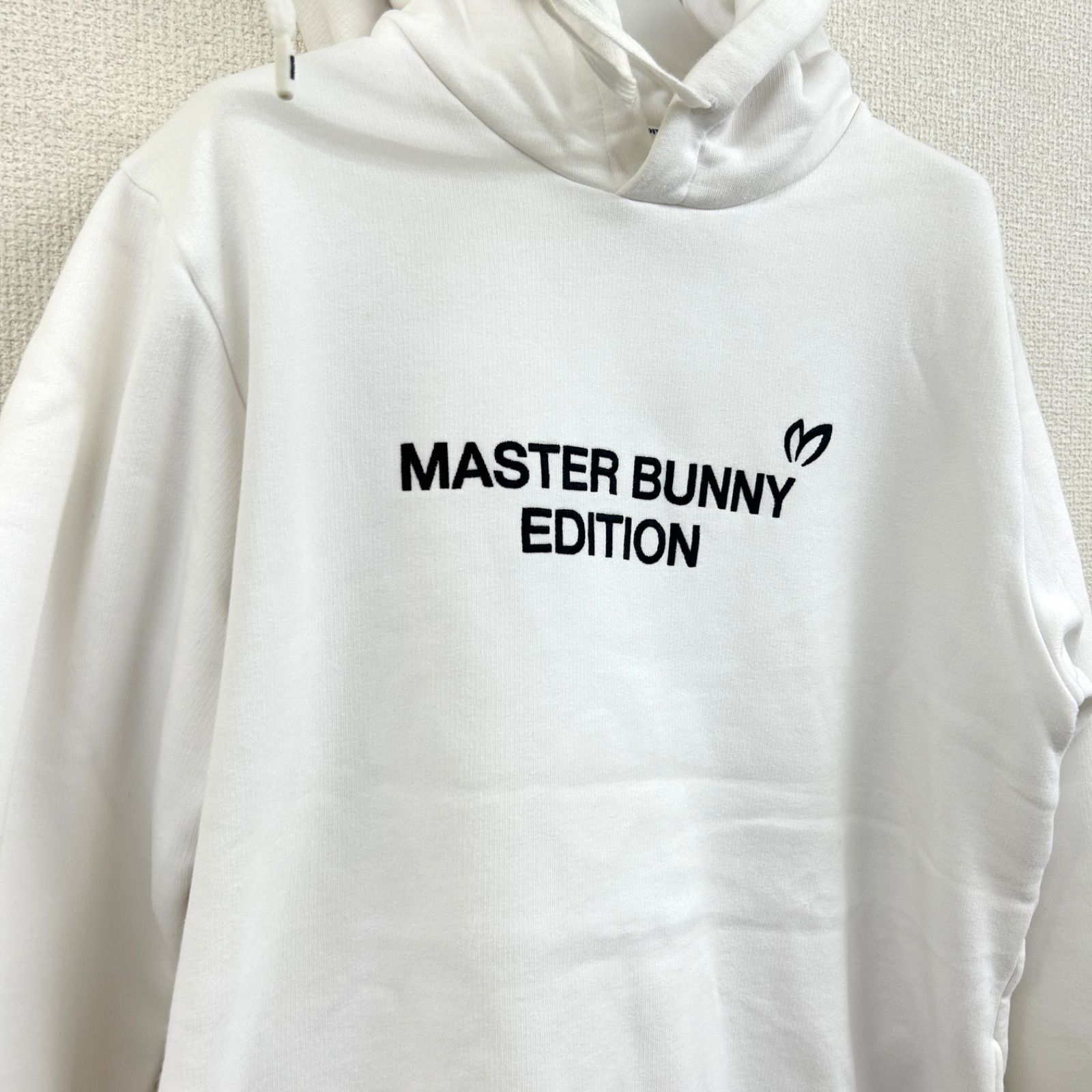 MASTER BUNNY EDITION フード付きパーカー サイズ6 MASTER BUNNY EDITION フード付きパーカー サイズ6