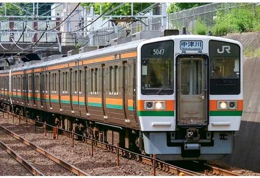 211系5000番台 神領車両区K18編成 30477 JR211系5000番台(神領車両
