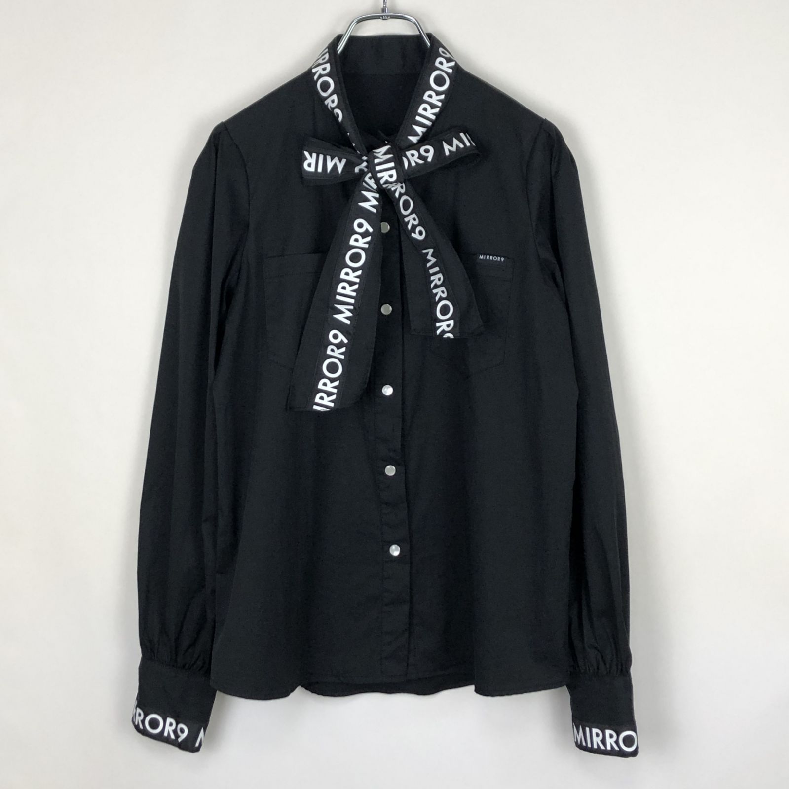 MIRROR9 リボン ストレッチシャツ ゴルフウェア 黒 MIRROR9 リボン ストレッチシャツ ゴルフウェア 黒 - メルカリ