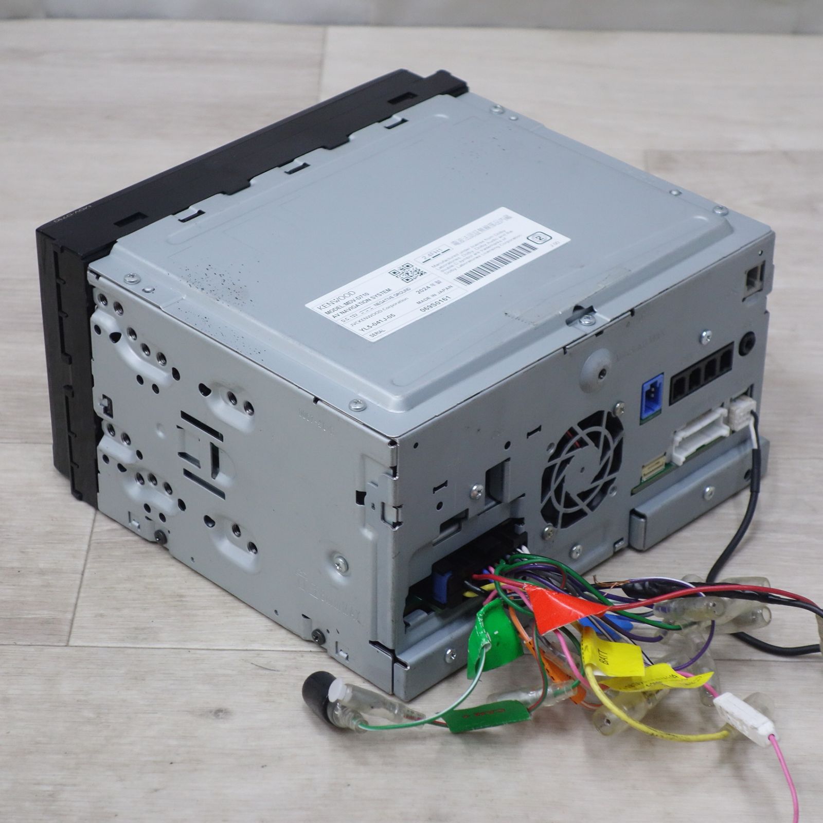 送料無料] ◇ケンウッド 彩速ナビ メモリーナビ 7V型/180mm MDV-D710