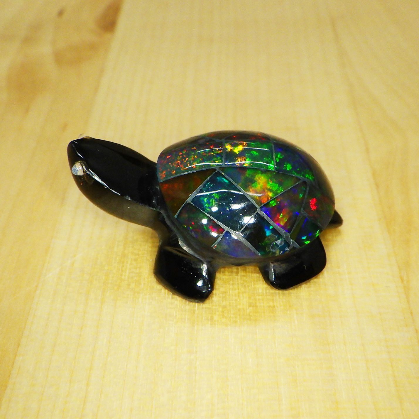 オパール 亀 置物
