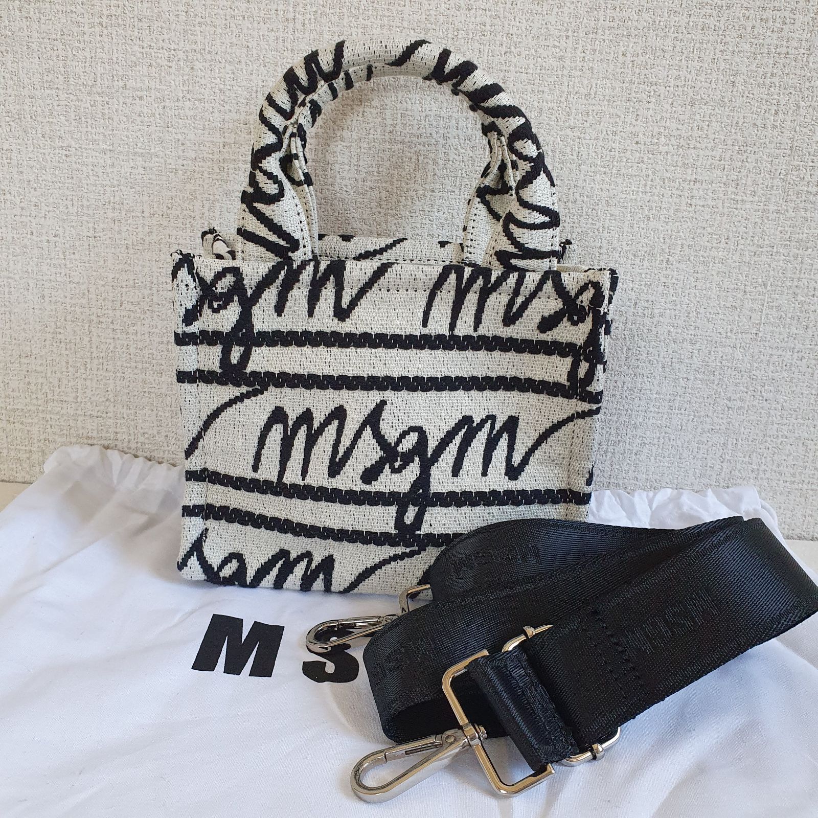【美品】MSGM 総柄　ロゴ　2way ミニ　ショルダー　ハンド　バッグ MSGM ショルダーバッグ バッグ 「NEW」「TheMwave」クリスタル