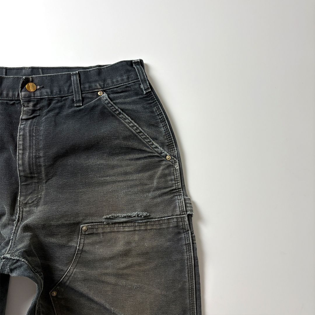 carhartt ダブルニー W34 L32 ブラック 鬼フェード ボロ carhartt ダブルニー W34 L32 ブラック 鬼フェード ボロ - メルカリ