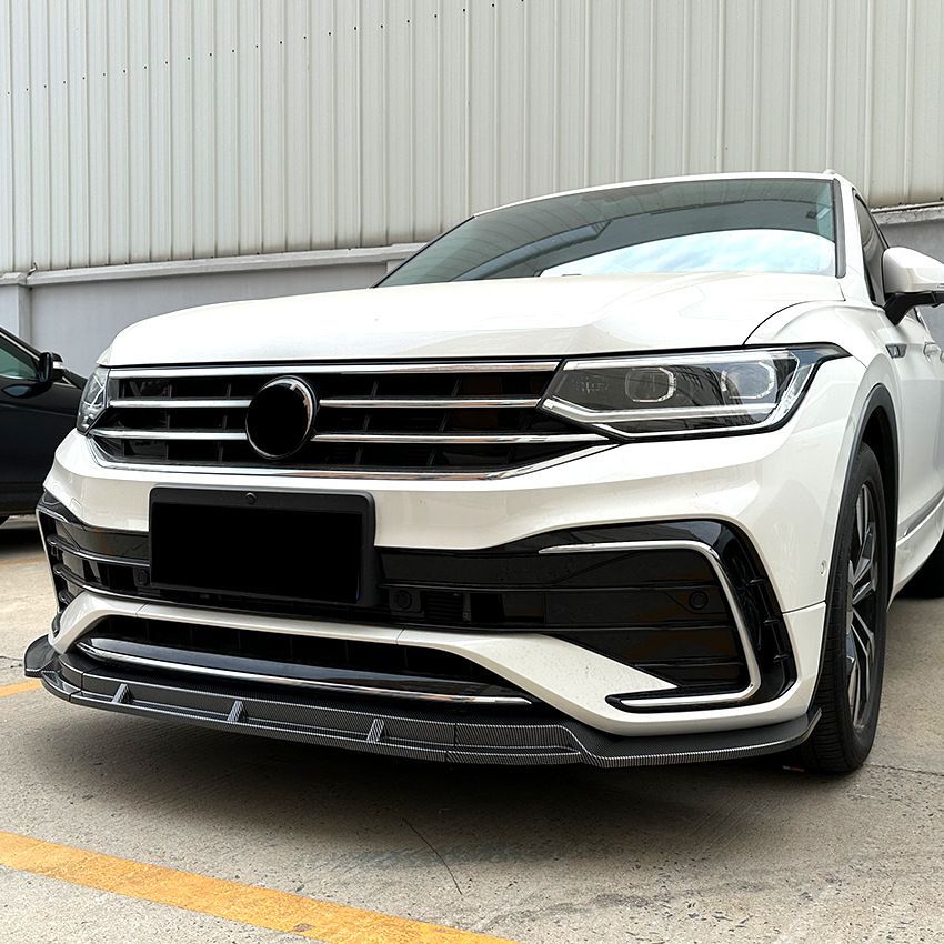 【無料配送】自動車パーツ メンズ スポーツ系 フォルクスワーゲン トゥアゴンL Tiguan R-Line 2021-2023 フロントバンパーフロントリップ エアロダイフューザー 外装カスタム ピアノブラック／カーボン調LMQ62大人気