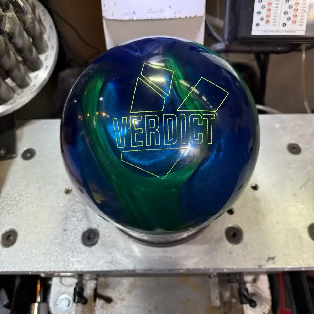 エボナイト EBONITE ー 判決 15 ポンド
