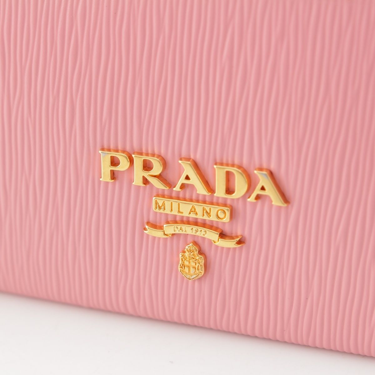 美品✨PRADA ヴィッテロムーブ　カードケース付　メタルロゴ　ローズピンク PRADA PRADA(プラダ) トライアングルロゴ 二つ折り財布