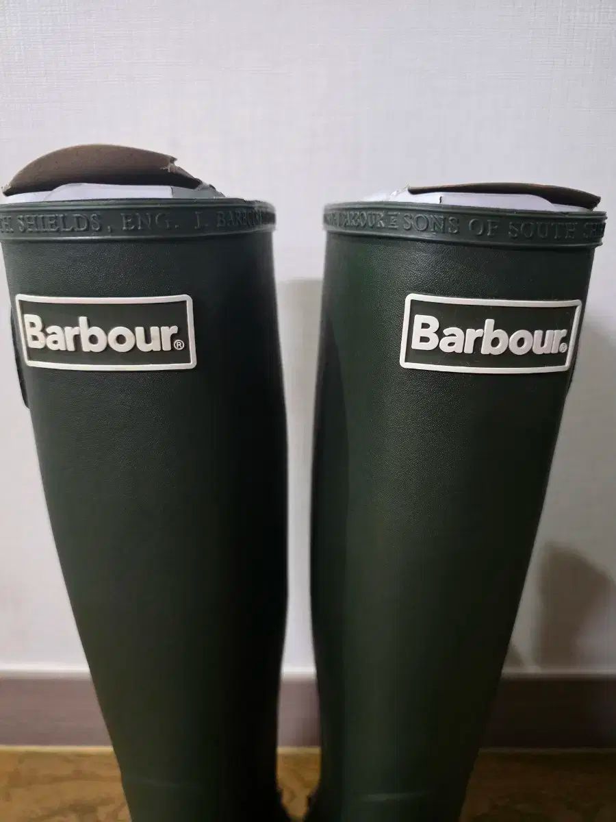 バブアー レインブーツ オリーブ uk 6