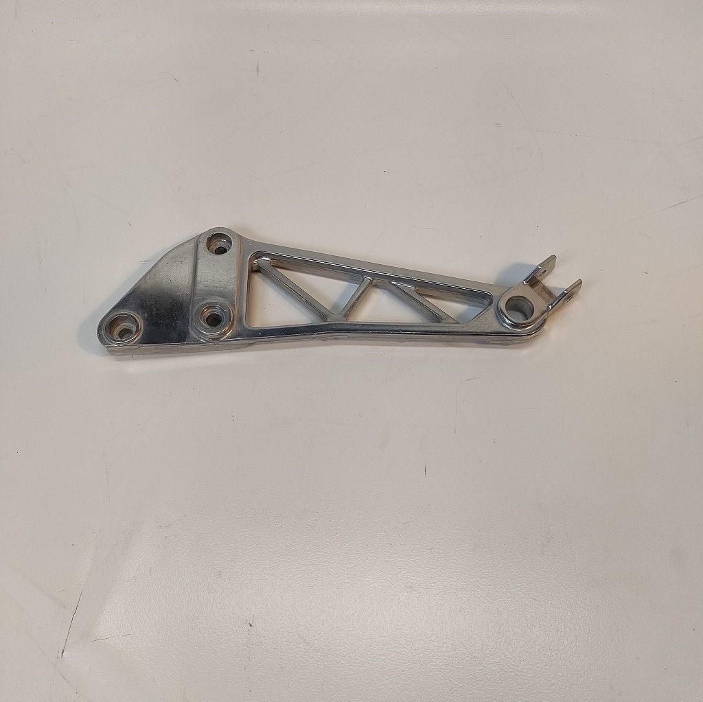 GB250 MC10 ステップホルダー左 50750-KL8-505 ホンダ純正