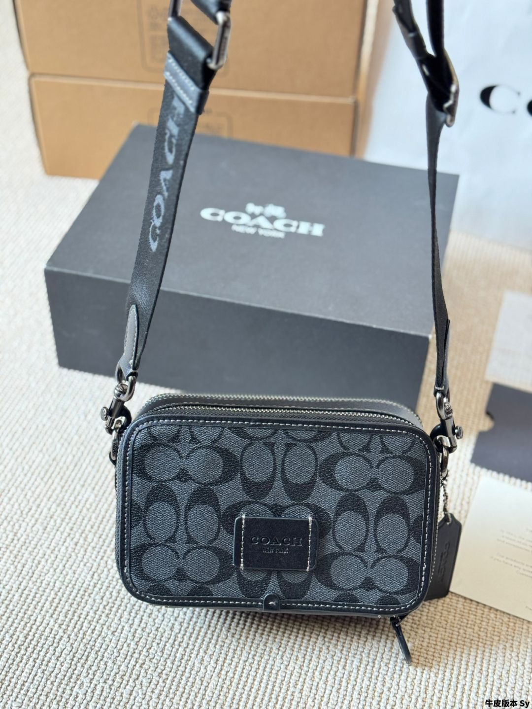 今日特価】Coach Wyatt Crossbody Camera Bag コーチ ワイアット
