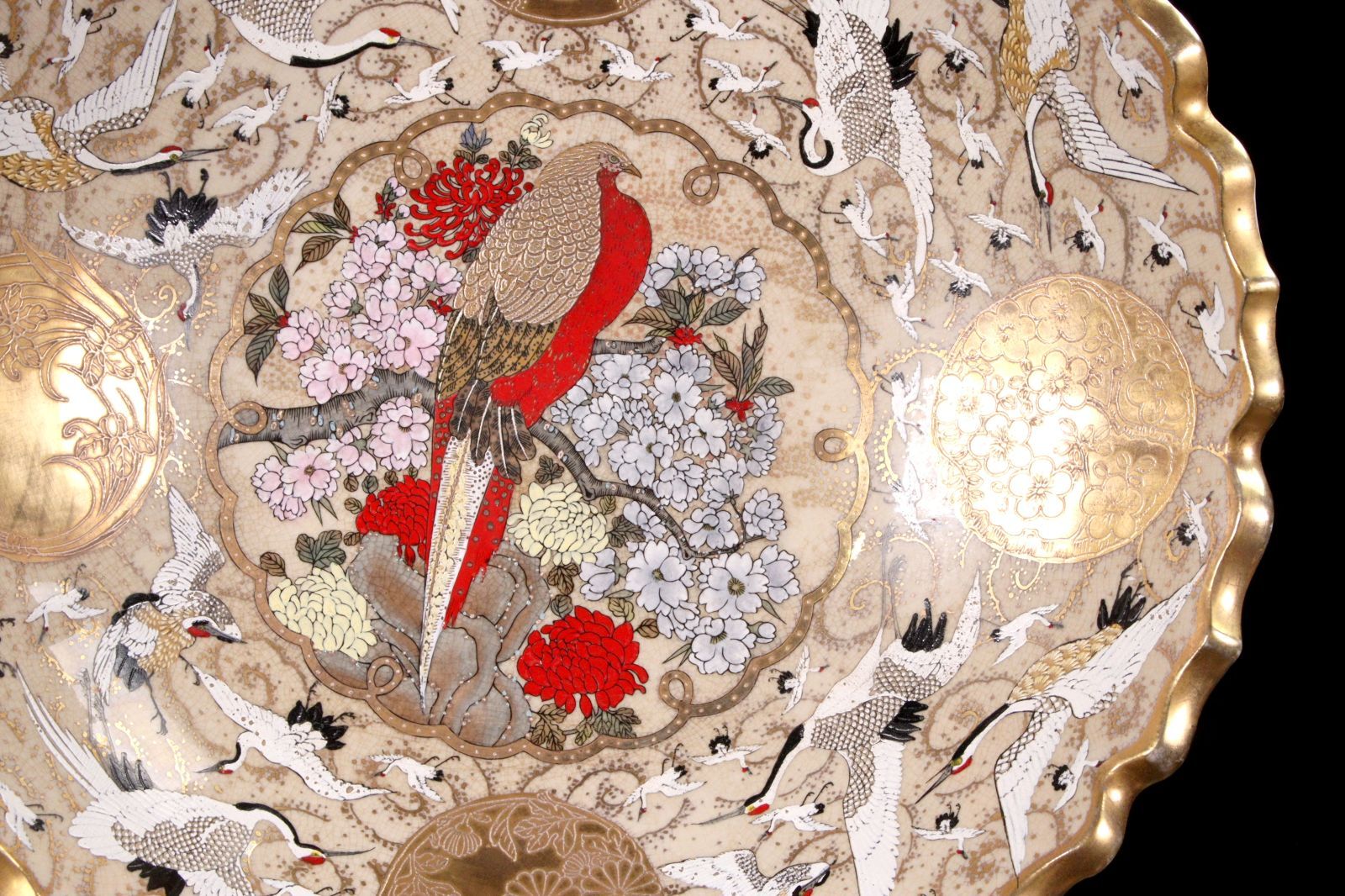 薩摩焼 白薩摩金欄手染錦群鶴花鳥図花瓶 飾壷　骨董 薩摩焼 金襴手 群鶴花鳥図鉢 40cm 箱付 唐物 骨董 古美術 楾