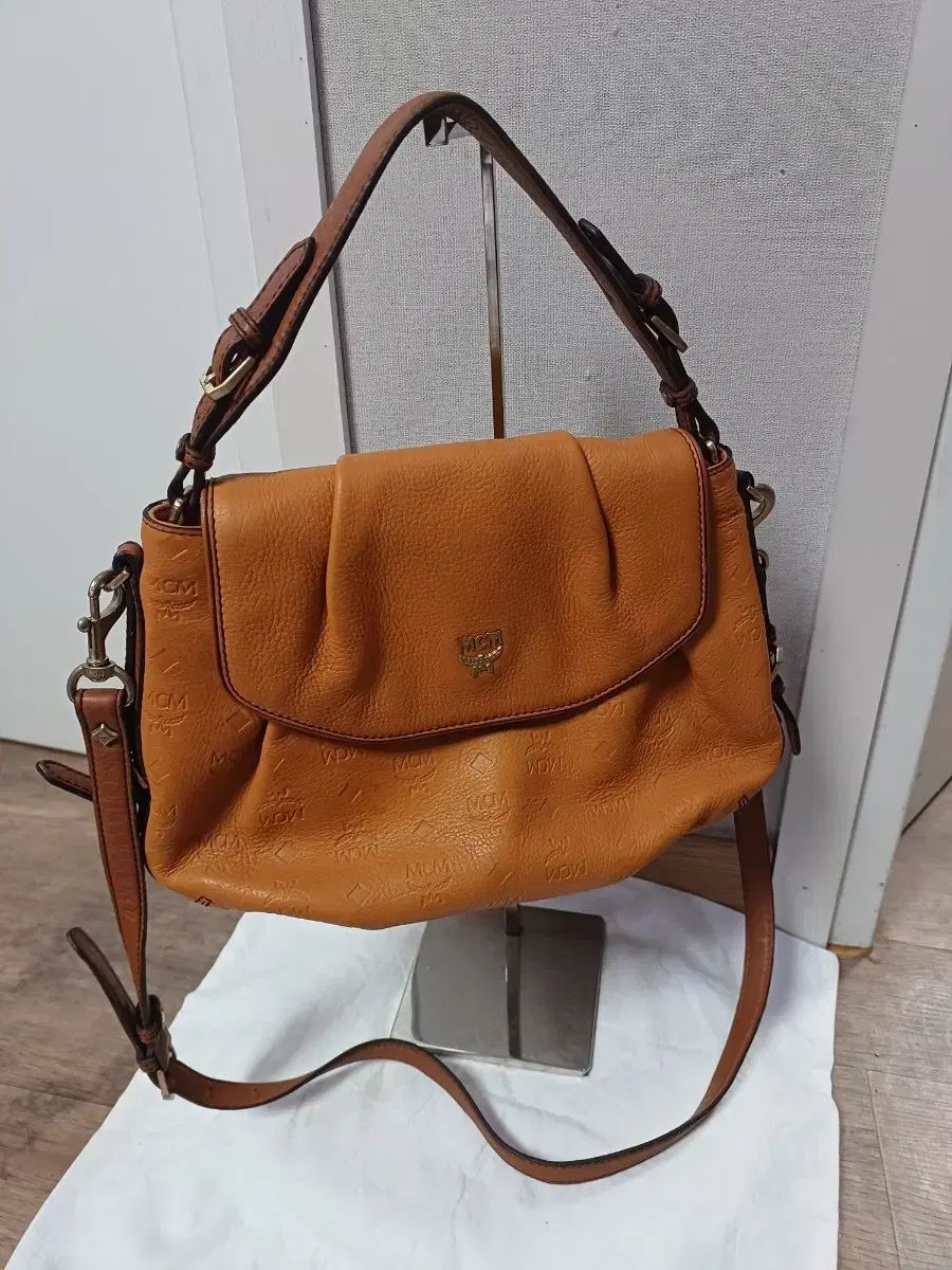 MCM エム シー エム *小さいサイズ