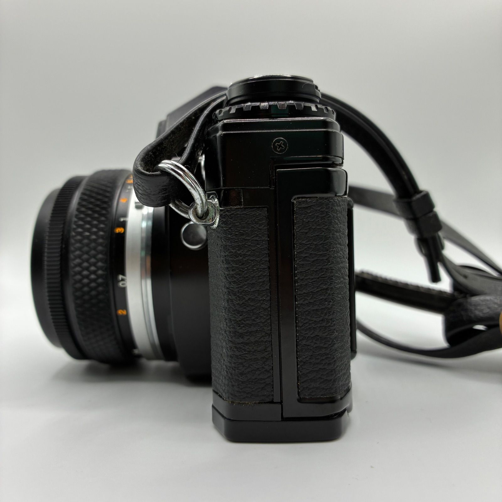 【完動品】オリンパス OLYMPUS OM10 ブラック ボディ 中古】(オリンパス) OLYMPUS OM10 ブラック - メルカリ